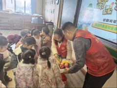 ”孩子们力争上逛地发